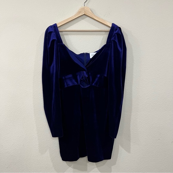 ONE33 Social The Maria Puff-Shoulder Cutout Velvet Mini Dress Size 8 - Picture 2 of 10